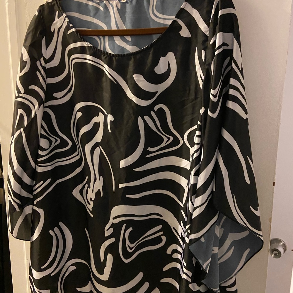 Black and white satin batwing sleeves